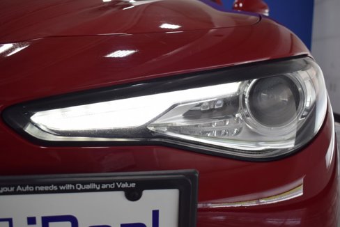 Used 2019 Alfa Romeo Giulia AWD w/ Cold Weather Package image 33