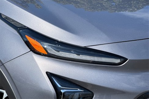 Used 2022 Chevrolet Bolt EUV Premier w/ Sun & Sound Package image 44