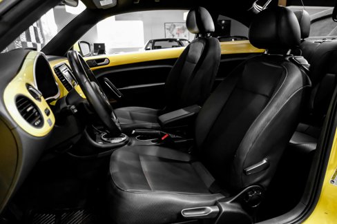Used 2014 Volkswagen Beetle TDI image 4