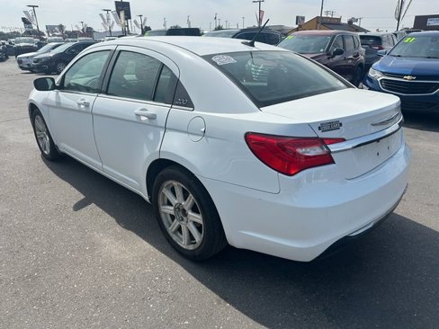Used 2013 Chrysler 200 LX image 6