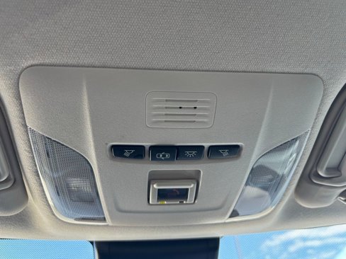 Used 2022 Toyota Corolla LE image 35