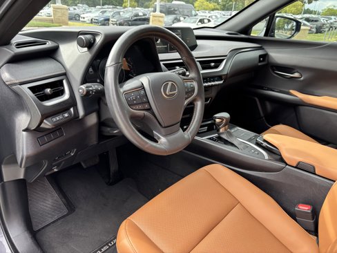Used 2022 Lexus UX 250h w/ Premium Package image 15