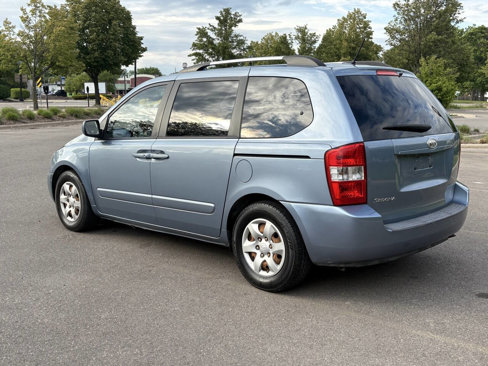 Used 2010 Kia Sedona image 12