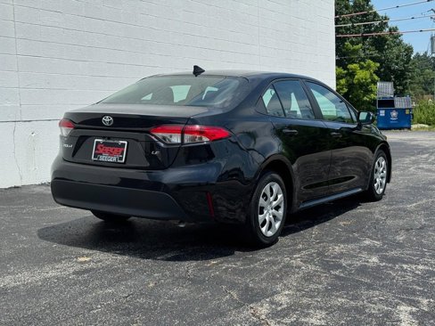 Used 2024 Toyota Corolla LE image 3