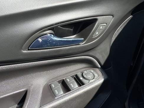Used 2022 Chevrolet Equinox RS image 22