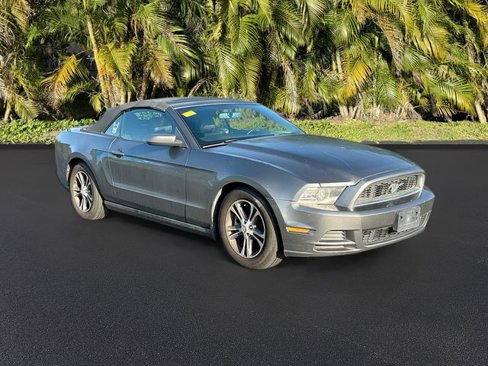 Used 2014 Ford Mustang Premium image 4