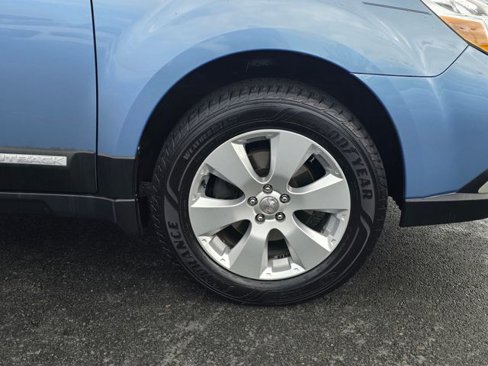 Used 2011 Subaru Outback 2.5i Limited w/ PWR Moonroof Pkg image 10