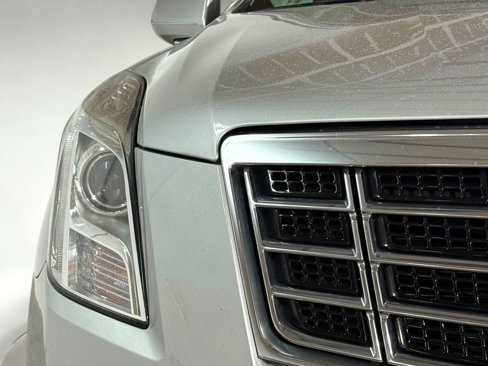 Used 2013 Cadillac XTS Luxury w/ Driver Awareness Package image 11