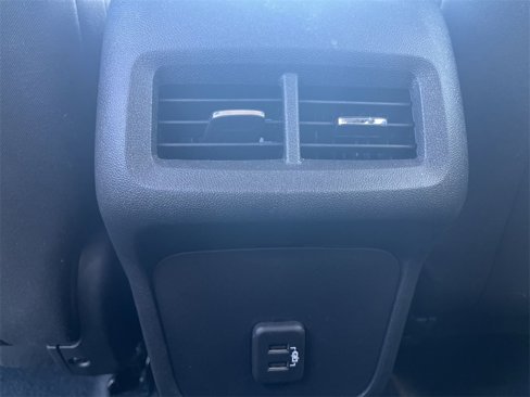 Used 2023 Chevrolet Equinox LT image 20