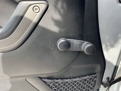 Used 2012 Jeep Wrangler Sport w/ Connectivity Group image 14