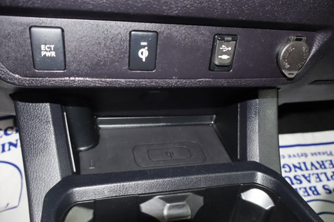 Used 2017 Toyota Tacoma TRD Off-Road image 15
