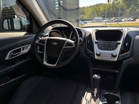 Used 2017 Chevrolet Equinox LT image 48