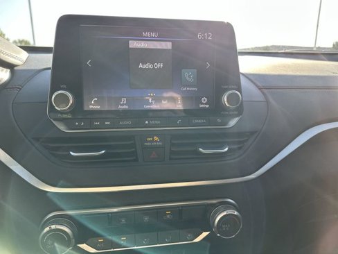 Certified 2022 Nissan Altima 2.5 SR image 14