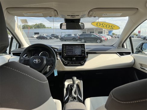 Used 2020 Toyota Corolla LE image 21