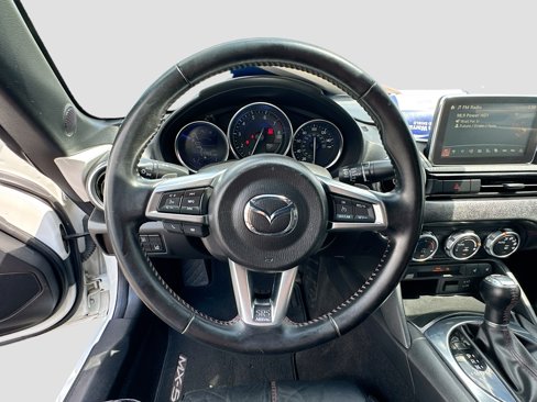 Used 2016 MAZDA MX-5 Miata Grand Touring image 11