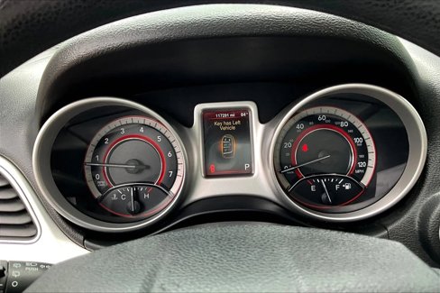 Used 2014 Dodge Journey SXT w/ Flexible Seating Group image 19