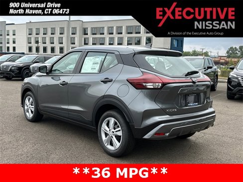 New 2025 Nissan Kicks Play S image 4