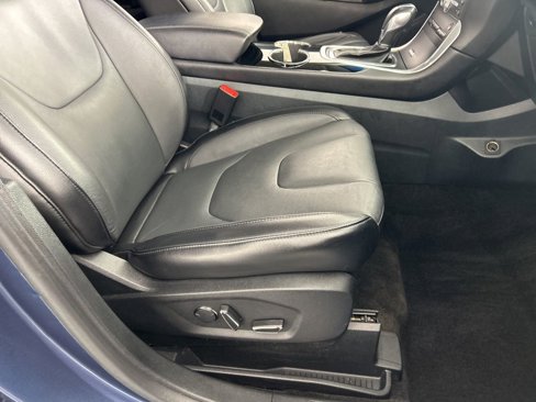 Used 2018 Ford Edge Titanium image 28