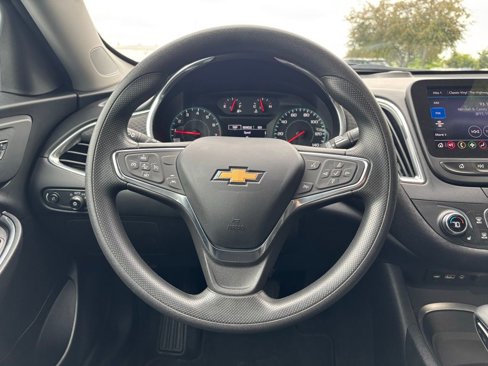 Used 2021 Chevrolet Malibu LT image 20