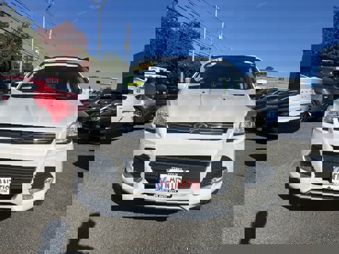 Used 2013 Ford Escape SE image 2