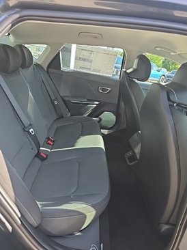New 2025 Kia K4 LX image 11