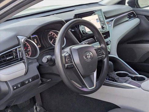 Used 2024 Toyota Camry LE image 9