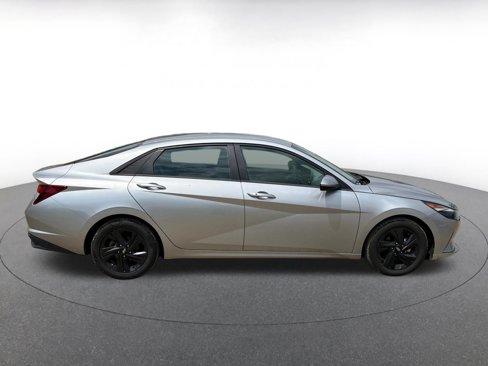 Used 2023 Hyundai Elantra SEL image 16