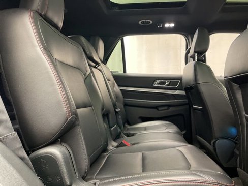 Used 2018 Ford Explorer Sport w/ Equipment Group 401A image 15