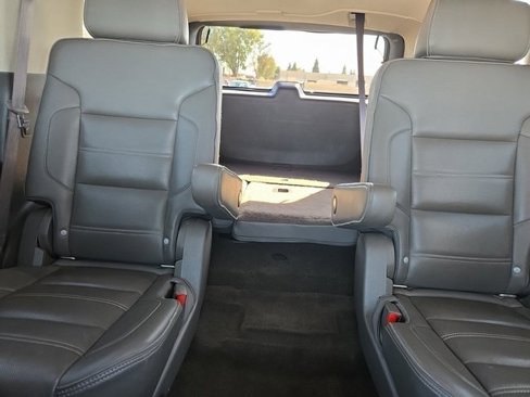 Used 2016 GMC Yukon Denali w/ Open Road Package image 12