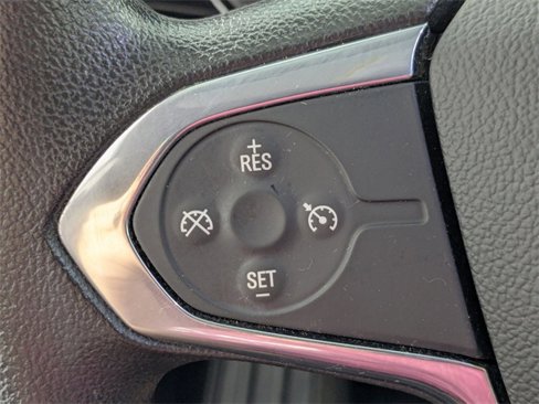 Used 2021 Chevrolet Traverse LS image 15