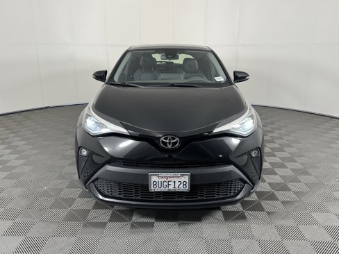 Used 2020 Toyota C-HR Limited image 9