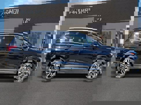 Used 2019 Hyundai Santa Fe Limited image 3