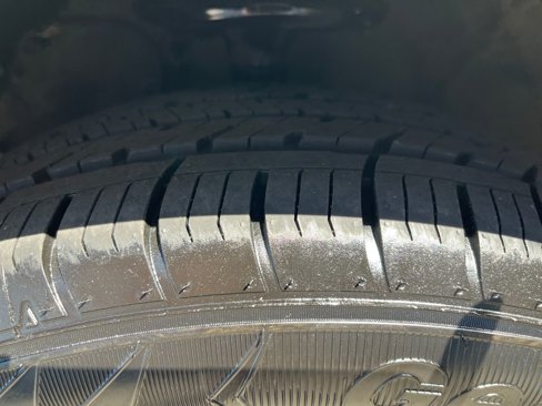 Used 2019 Toyota Sienna XLE image 29