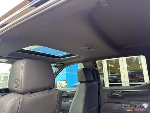 New 2025 GMC Sierra 1500 AT4 w/ AT4 Premium Package image 12