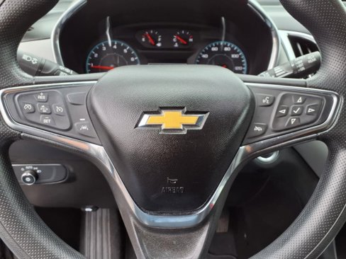Certified 2021 Chevrolet Equinox LS w/ LPO, Blackout Package image 11