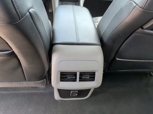 Used 2023 GMC Terrain SLT image 35