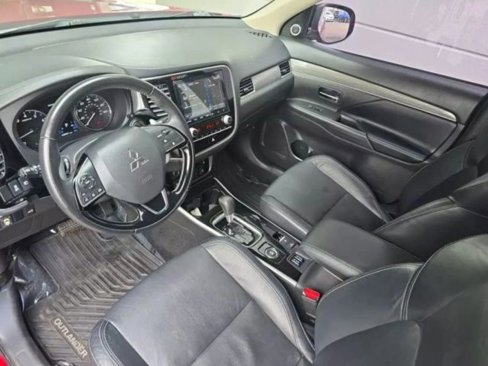 Used 2020 Mitsubishi Outlander GT image 22
