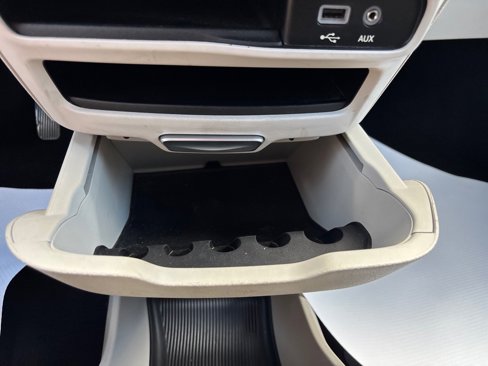 Used 2017 Chrysler Pacifica LX image 39