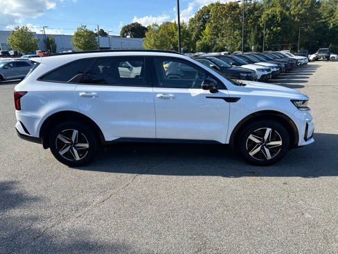 Used 2022 Kia Sorento S image 7