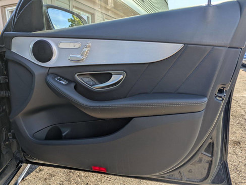 Used 2018 Mercedes-Benz C 300 4MATIC Sedan image 9