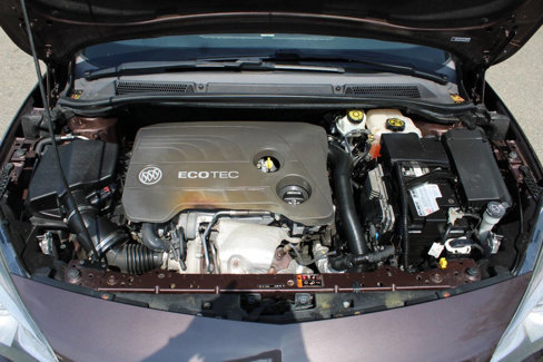 Used 2016 Buick Cascada Premium image 17
