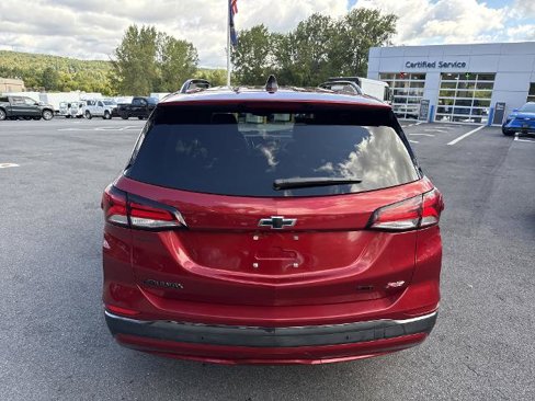 Certified 2022 Chevrolet Equinox RS w/ Infotainment Package image 4