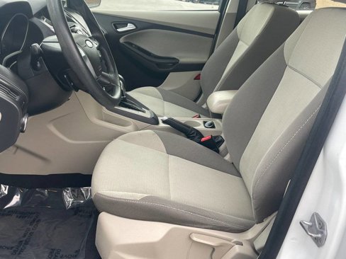 Used 2014 Ford Focus SE image 9
