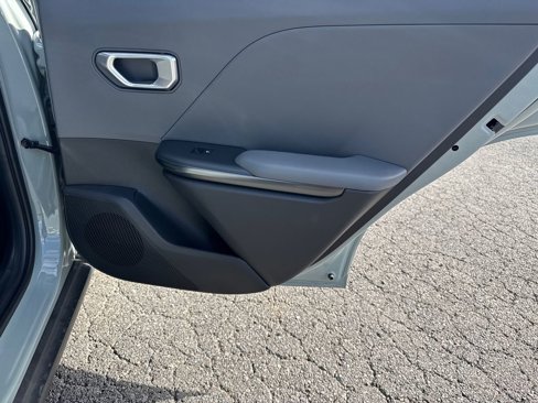 New 2025 Kia K4 LXS image 16
