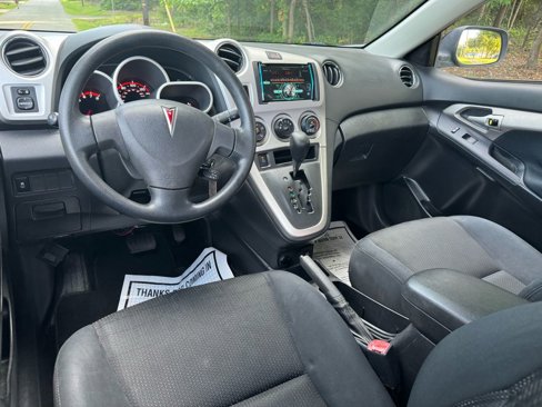 Used 2009 Pontiac Vibe w/ Preferred Package image 24
