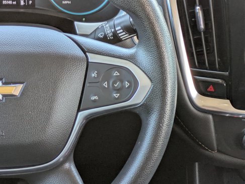 Used 2021 Chevrolet Traverse LS image 23
