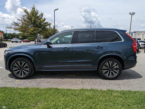 Certified 2022 Volvo XC90 T6 Momentum w/ Climate Package image 7