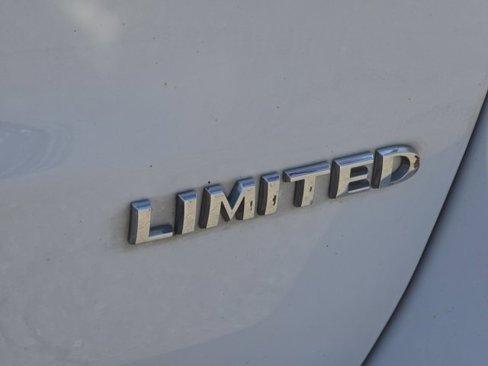 Used 2021 Jeep Grand Cherokee Limited w/ Luxury Group II image 23