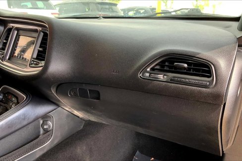 Used 2020 Dodge Challenger SXT image 18
