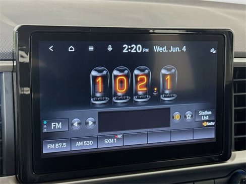Used 2022 Hyundai Venue Limited image 11
